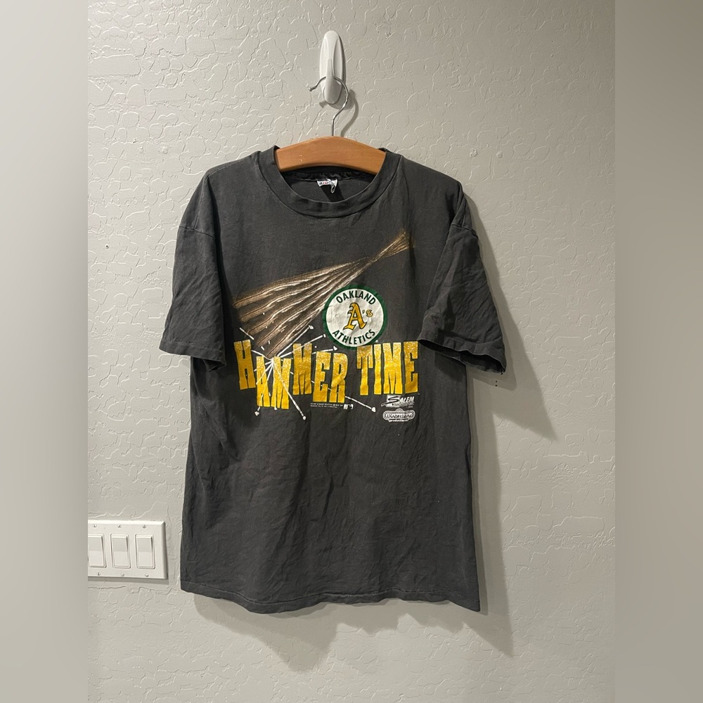 Vintage Oakland Athletics “Hammer Time” World Series Shirt Large‎